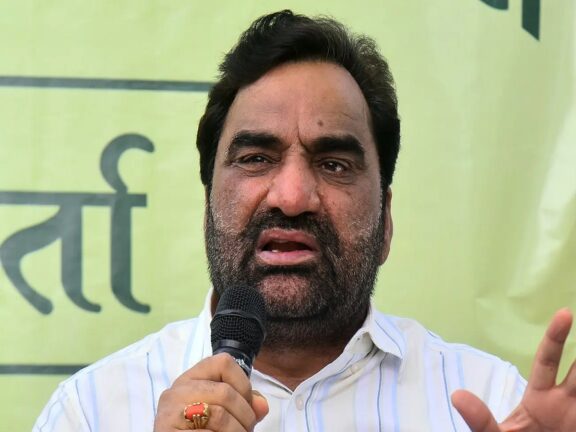 हनुमान बेनीवाल ने अब मोदी सरकार से इस दिशा में जल्द और ठोस कदम उठाने की मांग की है.