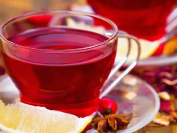 हेल्थ टिप्स: गुड़हल की चाय पीना शुरू करें, मिलेंगे कई स्वास्थ्य लाभ