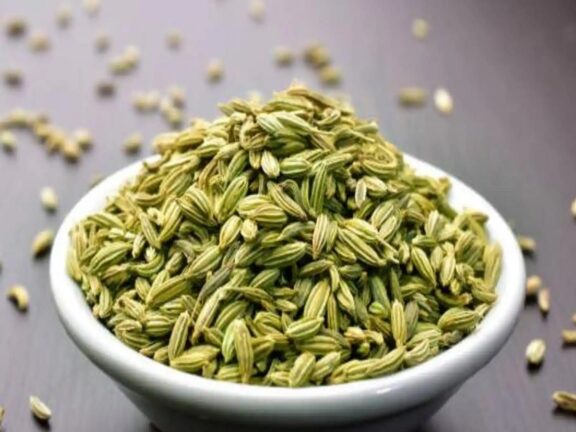 हेल्थ टिप्स: सेहत के लिए कई तरह से फायदेमंद है सौंफ, ऐसे करें सेवन