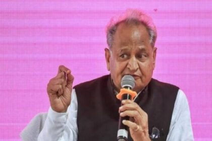 जिस तरह से राजस्थान की कानून व्यवस्था और सुरक्षा का मजाक उड़ाया जा रहा है वह बेहद दुर्भाग्यपूर्ण है: गहलोत