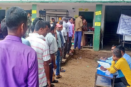 Elections 2026 LIVE: बंगाल से तमिलनाडु तक लोकतंत्र का महासंग्राम शुरू, पहले चरण की 386 सीटों पर वोटिंग जारी।