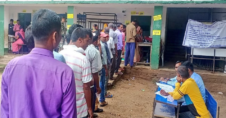 Elections 2026 LIVE: बंगाल से तमिलनाडु तक लोकतंत्र का महासंग्राम शुरू, पहले चरण की 386 सीटों पर वोटिंग जारी।