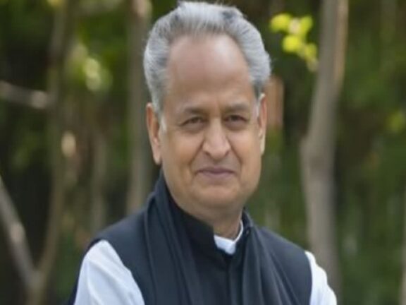कन्हैयालाल के दोनों हत्यारे बीजेपी कार्यकर्ता थे, इसलिए बीजेपी उन्हें सजा नहीं मिलने दे रही: अशोक गहलोत