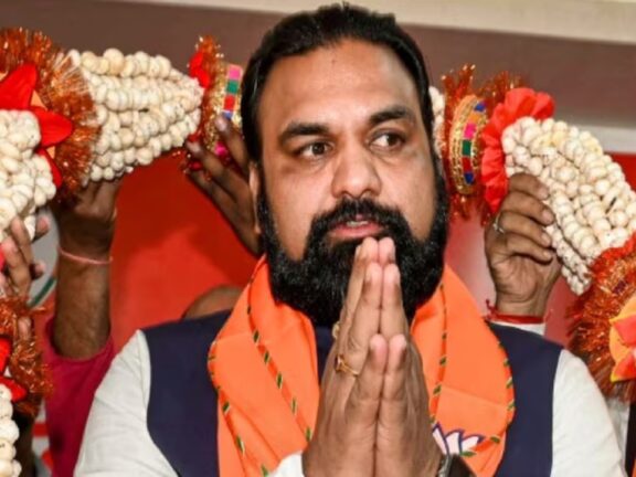 चौधरी बने बिहार के नए 'सम्राट', विजय और बिजेंद्र को मिला उपमुख्यमंत्री पद