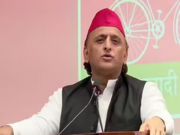 जयपुर में अखिलेश यादव ने बीजेपी पर साधा निशाना, नीतीश कुमार को लेकर भी दिया ये बड़ा बयान