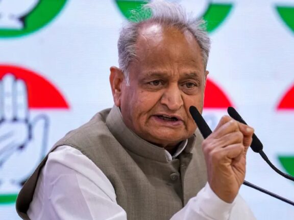 भाजपा सरकार की अलोकतांत्रिक सोच के कारण राजस्थान में संवैधानिक संकट गहरा रहा है:गहलोत