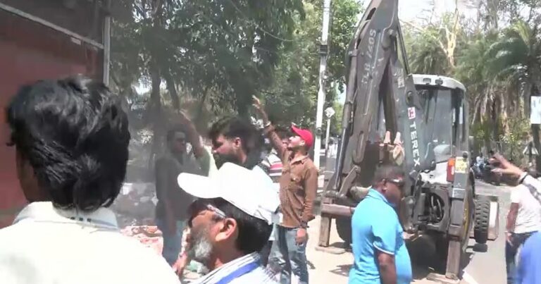 भोपाल: बड़ी झील किनारे 347 अवैध निर्माणों पर 'महा-एक्शन', 15 दिनों तक गरजता रहेगा बुलडोजर।