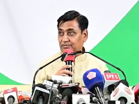 महिला आरक्षण को लेकर डोटासरा ने केंद्र सरकार से मांगे इन सवालों के जवाब, पीएम मोदी पर साधा निशाना