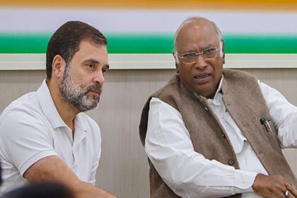 एप्सटीन फाइल और अडानी की वजह से मोदी कर रहे हैं भारत के सम्मान का सौदा: कांग्रेस