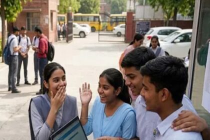 CBSE 12वीं कक्षा का रिजल्ट जारी, इतने प्रतिशत छात्र हुए पास, यहां देखें अपना रिजल्ट