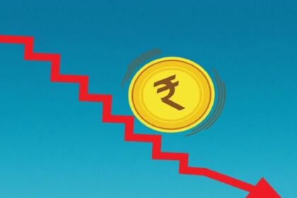 डॉलर के मुकाबले भारतीय रुपया 95.50 के रिकॉर्ड निचले स्तर पर पहुंच गया है