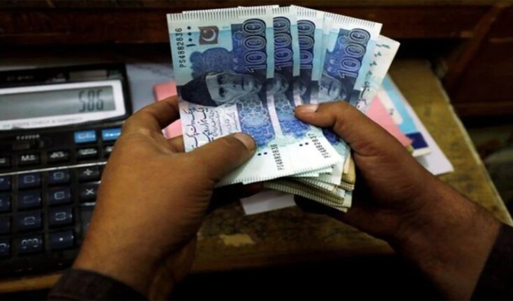 पाकिस्तान का 'टैक्स टेरर': घुट रहा कारोबारियों का दम, उद्योग जगत ने दी तबाही की आखिरी चेतावनी!