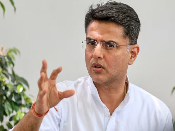 पेट्रोल-डीजल की कीमतों में बढ़ोतरी पर पायलट ने सरकार पर कसा तंज, कहा- ये पहले से ही तय था...