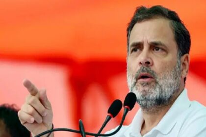 राहुल गांधी ने केंद्र सरकार पर कसा तंज, कहा- ₹3 का झटका लग चुका है, बाकी किश्तों में वसूलेंगे.