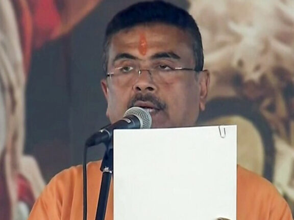 सुवेंदु अधिकारी बने पश्चिम बंगाल के नए सीएम, इन 5 विधायकों ने भी ली मंत्री पद की शपथ