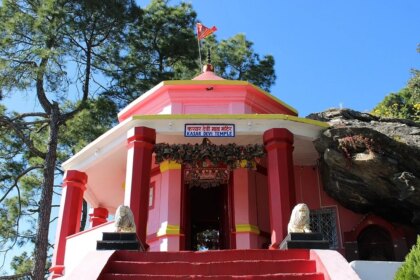 उत्तराखंड का वह रहस्यमयी मंदिर, जहाँ 'वैन एलन बेल्ट' की दिव्य शक्ति के आगे विज्ञान भी नतमस्तक है!