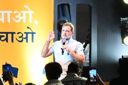 भारत की शिक्षा प्रणाली आज महज एक जबरन वसूली रैकेट बनकर रह गई है: राहुल गांधी. राष्ट्रीय समाचार हिंदी में