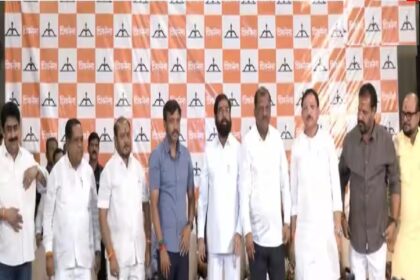 महाराष्ट्र: उद्धव गुट के 6 सांसद शिंदे की शिवसेना में शामिल, डिप्टी सीएम बोले, एक नहीं 6 टाइगर मौजूद हैं.