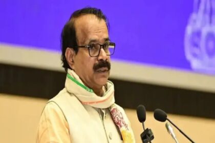 मोदी सरकार: केंद्रीय मंत्री जॉर्ज कुरियन ने मंत्री पद से दिया इस्तीफा, राष्ट्रपति ने तत्काल प्रभाव से स्वीकार किया