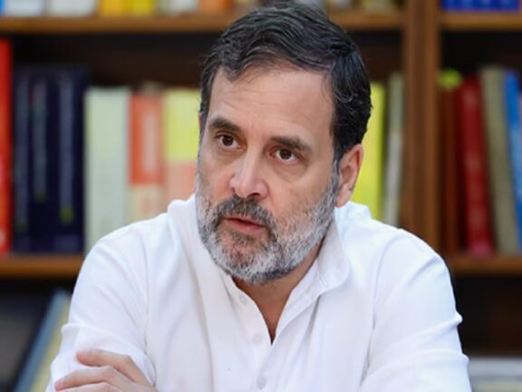CBSE के दो शीर्ष अधिकारियों को हटाने पर राहुल गांधी ने केंद्र सरकार पर लगाया ये आरोप, कहा- अगर प्रधानमंत्री...
