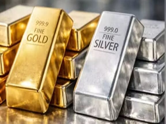 Gold-Silver Price: सोने-चांदी की कीमतों में उतार-चढ़ाव जारी, खरीदने जा रहे हैं तो जान लें आज का भाव