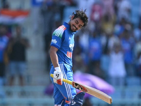 IND vs AFG: इशान किशन ने वनडे क्रिकेट में तूफानी शतकीय पारी खेलकर रचा इतिहास.
