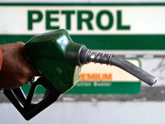 Petro-Diesel Price: देश के बड़े महानगरों समेत राजस्थान में आज क्या है पेट्रोल-डीजल के दाम, जानिए नई कीमत