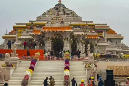 RamMandir: राम मंदिर चंदा चोरी मामला, आरोपियों पर शिकंजा कसने की तैयारी, 6 लोगों पर दर्ज होगी FIR