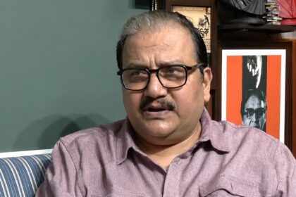 "एसी कमरों से बाहर निकलकर हकीकत देखिए", उज्ज्वला सब्सिडी पर मनोज झा ने सरकार को दिखाया आईना।