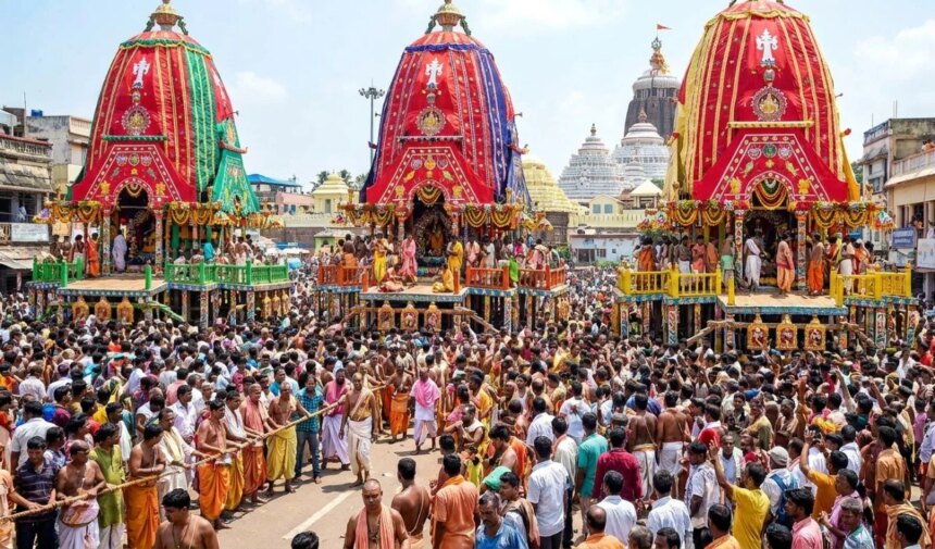 जगन्नाथ रथ यात्रा: बिना एक भी कील और धातु, जानें 42 पहियों वाले इन 3 दिव्य रथों के निर्माण का अद्भुत रहस्य!