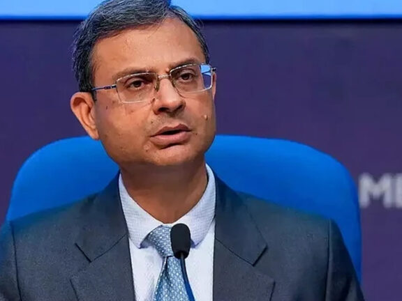 नहीं महंगे होंगे लोन, नहीं बढ़ेगी ईएमआई, RBI ने लिया ये बड़ा फैसला