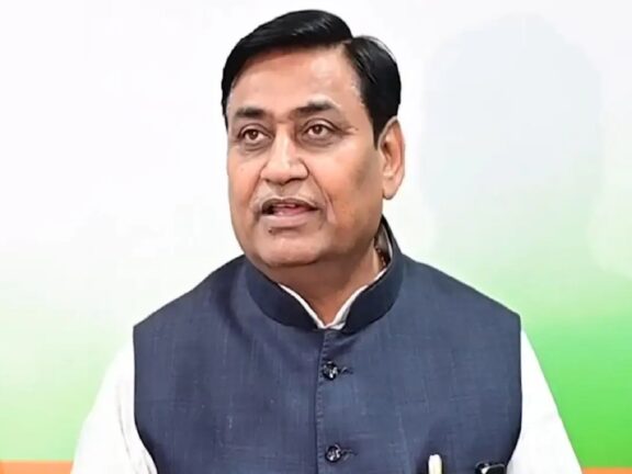 महिलाओं की जिंदगी से खिलवाड़ पर सरकार की चुप्पी और असंवेदनशीलता अस्वीकार्य: डोटासरा