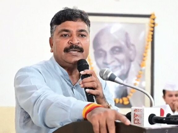 राजस्थान: यमुना जल समझौते को लेकर टीकाराम जूली ने सीएम पर साधा निशाना, पूछा कब आएगा पानी
