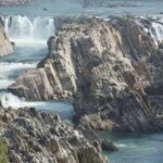 ट्रैवल टिप्स: मध्य प्रदेश का बेहद खूबसूरत पर्यटन स्थल है भेड़ाघाट, एक बार जरूर जाएं