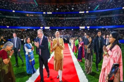 पीएम मोदी के मेलबर्न कार्यक्रम पर विवाद, आयोजकों ने कहा पैसे लेकर नहीं बुलाई थी भीड़, कांग्रेस नेता ने मांगी माफी
