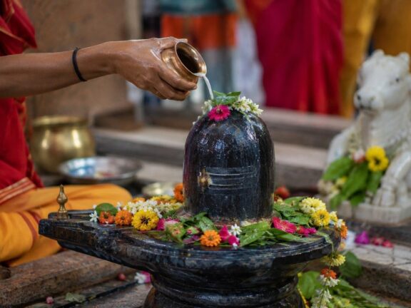 Sawan 2026: जानिए सावन शिवरात्रि और महाशिवरात्रि में क्या है अंतर, दोनों के बीच हैं अलग-अलग तिथियां...