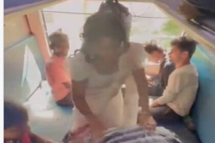 Video Viral: सोती हुई महिला से युवक करने लगा अश्लील हरकत, फिर हुआ ये...