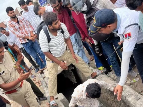 जयपुर: बेकाबू ट्रॉले ने एक परिवार को कुचला, तीन बच्चों समेत पिता की मौत