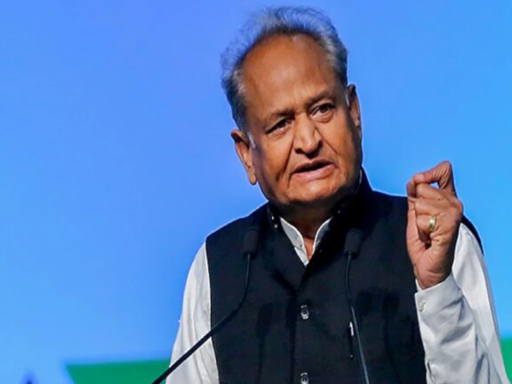 पंचायत और निकाय चुनाव को लेकर गहलोत का बड़ा बयान, कहा- बार-बार कोर्ट के आदेशों की अवहेलना...