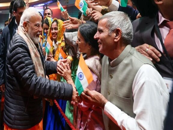 पीएम मोदी: इंडोनेशिया के बाद ऑस्ट्रेलिया के मेलबर्न पहुंचे प्रधानमंत्री मोदी का हुआ जोरदार स्वागत.