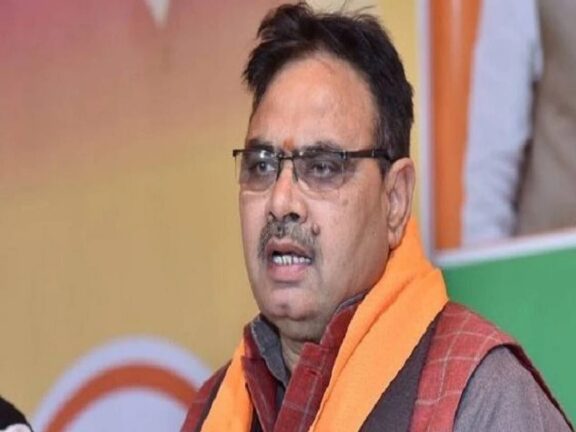 राजस्थान: कानून व्यवस्था को लेकर सीएम की बैठक, कहा- जिले में अपराध होने पर रेंज आईजी और एसपी की जवाबदेही तय होगी.