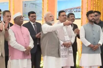 राजस्थान: पीएम मोदी ने रिफाइनरी, जोधपुर में नए टर्मिनल भवन का उद्घाटन किया, जयपुर मेट्रो चरण-2 परियोजना की आधारशिला रखी.