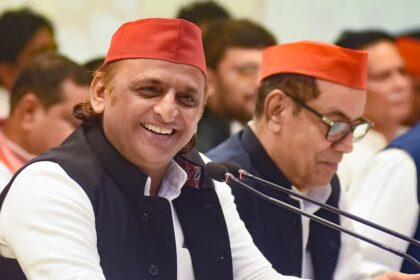 राम मंदिर चढ़ावा विवाद: अखिलेश का 'सुरंगजीवियों' पर तीखा प्रहार—न अयोध्या माफ करेगी, न देश!