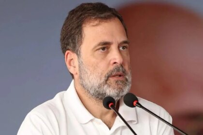 संसद में धर्मेंद्र प्रधान को माला पहनाकर सम्मानित किए जाने पर राहुल गांधी ने कसा तंज, कहा- इस्तीफा भी नैतिकता पर आधारित नहीं...