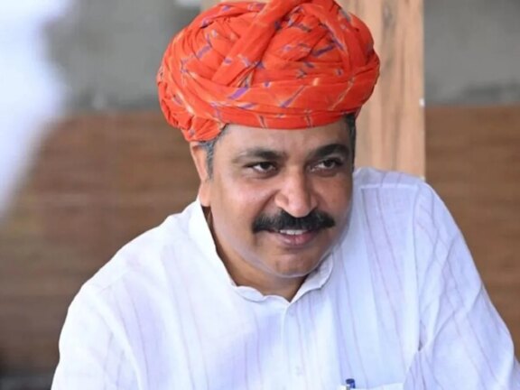 सत्ता के अहंकार में डूबी भाजपा सरकार युवाओं के भविष्य को कुचलने और उनकी आवाज को बलपूर्वक दबाने का प्रयास कर रही है: जूली