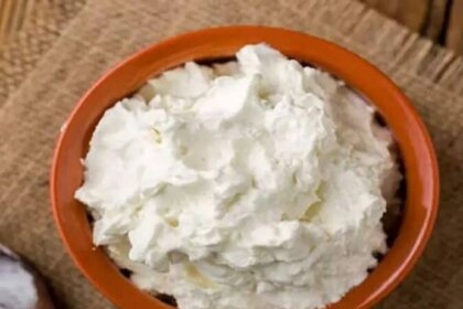हेल्थ टिप्स: सेहत के लिए बेहद फायदेमंद है सफेद मक्खन, जानें ये बात