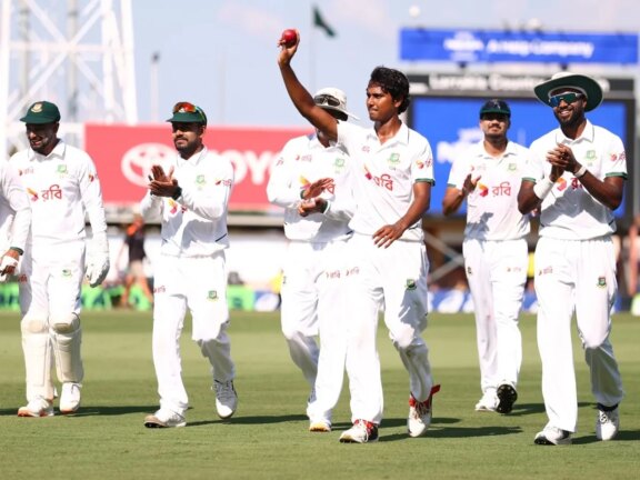 AUS vs BAN: ऑस्ट्रेलिया के नाम हुआ शर्मनाक रिकॉर्ड, बांग्लादेश के हसन महमूद ने डेब्यू मैच में ही झटके 6 विकेट