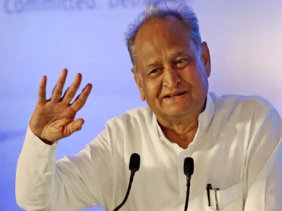 CAG रिपोर्ट ने उजागर की बीजेपी सरकार की एक और शर्मनाक हकीकत: अशोक गहलोत