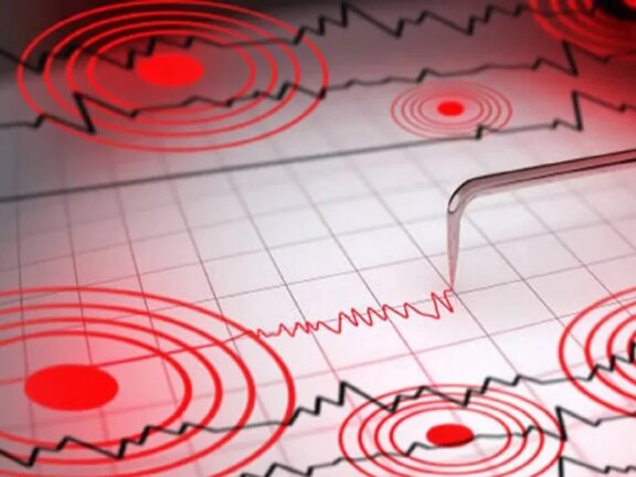 Earthquake: महाराष्ट्र-हिमाचल से लेकर अफगानिस्तान तक हिली धरती, महसूस किए गए इतने झटके
