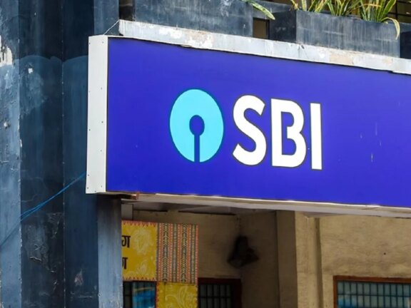 SBI: 1 अक्टूबर 2026 से पांचवीं बार पैसा निकालना पड़ेगा भारी, लागू होने जा रहा है ये नियम